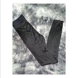 Uniqlo x Alexander Wang heat tech leggings